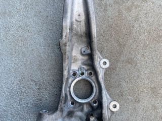 кулак поворотный правый BMW 8 серия G14/G15 G14 2019, 4.0 л., дизель, АКПП, 475, кабриолет, полный привод, 6884386, 31206884386