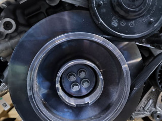 шкив коленвала BMW M2 G87 2024, 3.0 л., S58B30A, бензин, brooklyn grau metallic (c4p), купе, задний привод, правый руль, 8053287