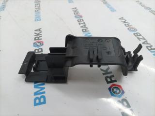 крепление проводки BMW X5 G05 [рестайлинг] G05 2024, 3.0 л., B57 D30 B, дизель, АКПП, a96, внедорожник 5 дв., полный привод, 5A68D42