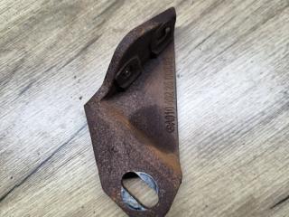 кронштейн глушителя Mercedes-Benz Sprinter W907/W910 W910 2022, 2.0 л., OM 654.920, дизель, 6МКПП, микроавтобус, передний привод, A9104922500, 9104922500