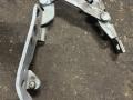 петля капота правая BMW X5 E53 [рестайлинг] 2005, 3.0 л., M57 D30 (306D2), дизель, АКПП, внедорожник 5 дв., 8402174 - фото №2