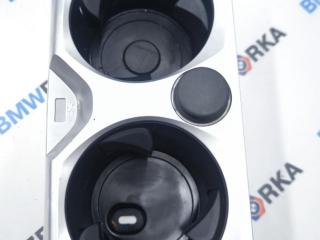 подстаканник BMW 8 Gran Coupe G16 2022, 3.0 л., бензин, седан, задний привод, правый руль, 9396505