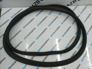 уплотнитель BMW X2 U10 2025, 2.0 л., бензин, АКПП, белый, внедорожник 5 дв., передний привод, правый руль, 9450458