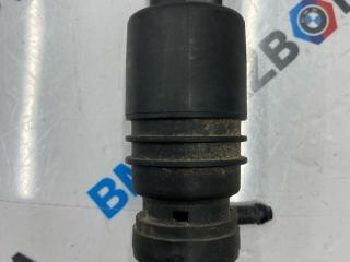 насос (моторчик) омывателя стекла BMW 5 серия F07/F10/F11 [рестайлинг] F11 2013, 2.0 л., дизель, универсал, 8362154