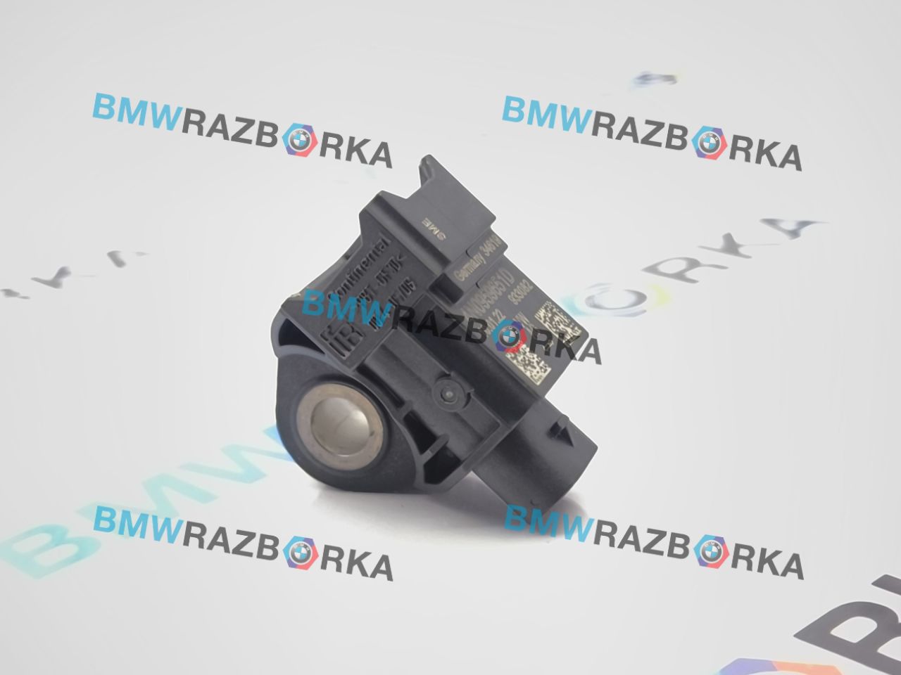 датчик удара Porsche Taycan 1 поколение 2022, электро, универсал, полный привод, правый руль, 4N0959651D - фото №1