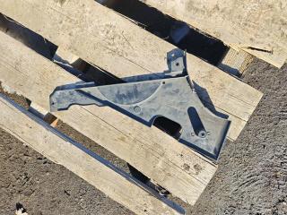 защита топливного бака BMW 5 серия F07/F10/F11 F10 2011, 3.0 л., N52 B30, бензин, АКПП, седан, 51757186722