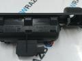 кнопка открытия багажника BMW X5 G05 [рестайлинг] G05 2024, 3.0 л., B57 D30 B, дизель, АКПП, a96, внедорожник 5 дв., полный привод, 8494247 - фото №4