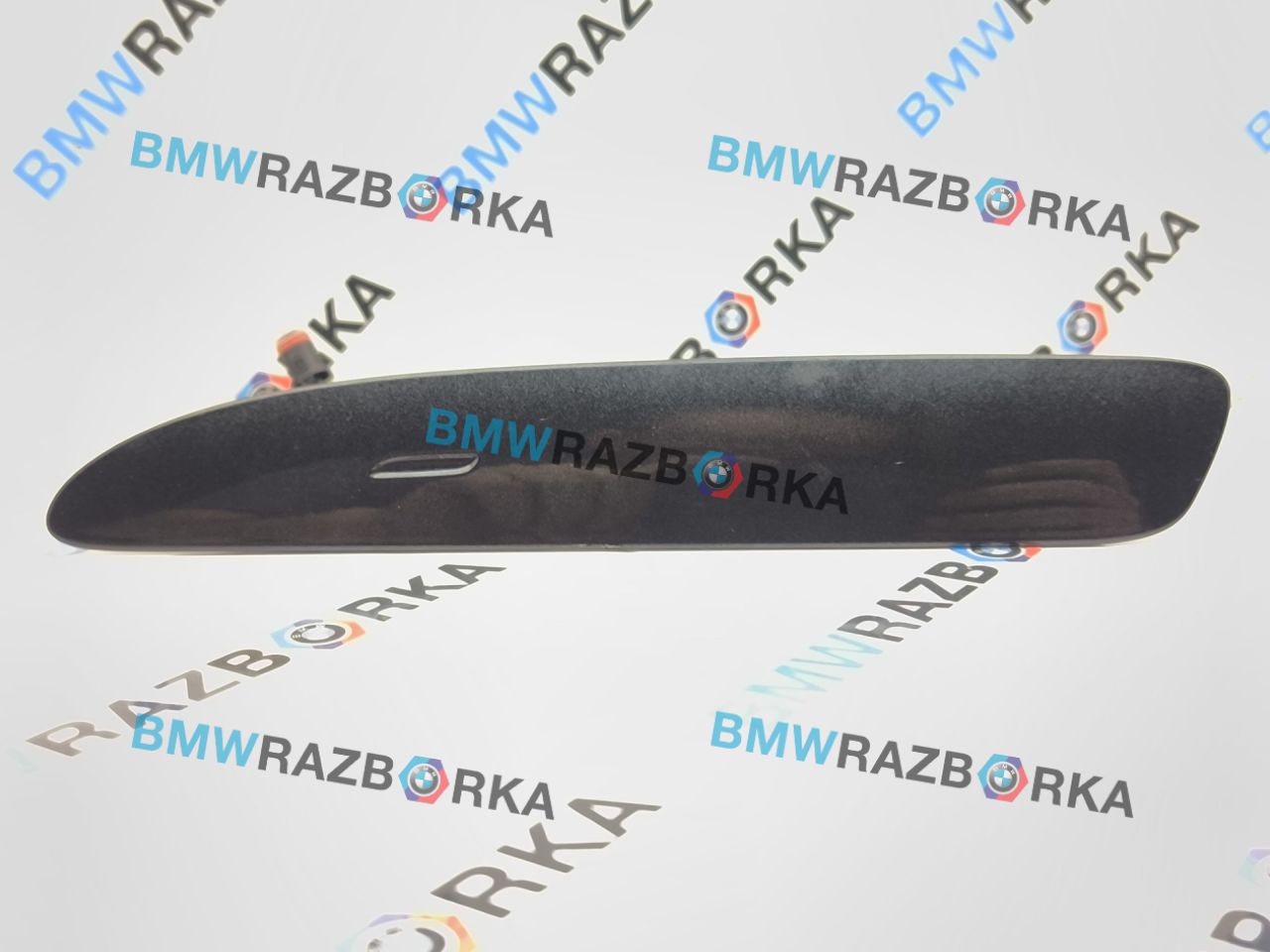 ручка наружная Porsche Taycan 1 поколение 2022, электро, универсал, полный привод, правый руль, 9J1837205D - фото №1