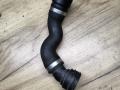 патрубок радиатора BMW 5 серия F07/F10/F11 [рестайлинг] 2013, 3.0 л., N57 D30 A, дизель, АКПП, задний привод, 8511928 - фото №2