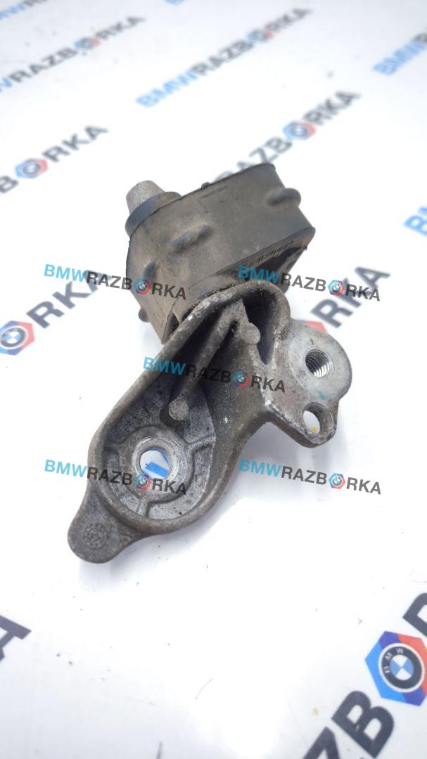 кронштейн глушителя BMW 8 Gran Coupe G16 2022, 3.0 л., бензин, седан, задний привод, правый руль, 7616850, 8599159 - фото №1