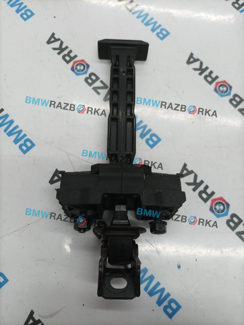 ограничитель открывания двери задней BMW 8 Gran Coupe G16 2022, 3.0 л., бензин, седан, задний привод, правый руль, 7440724 - фото №1