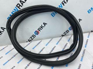 уплотнитель Porsche Taycan 1 поколение 2022, электро, седан, полный привод, 9J1827705