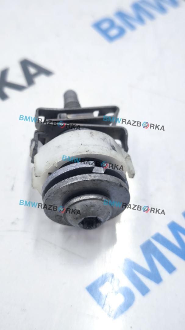 крепление фары левой BMW X3 G01 2019, 3.0 л., B58 B30 A, бензин, полный привод, 63117419740, 7419740, 07147401706, 7401706 - фото №1