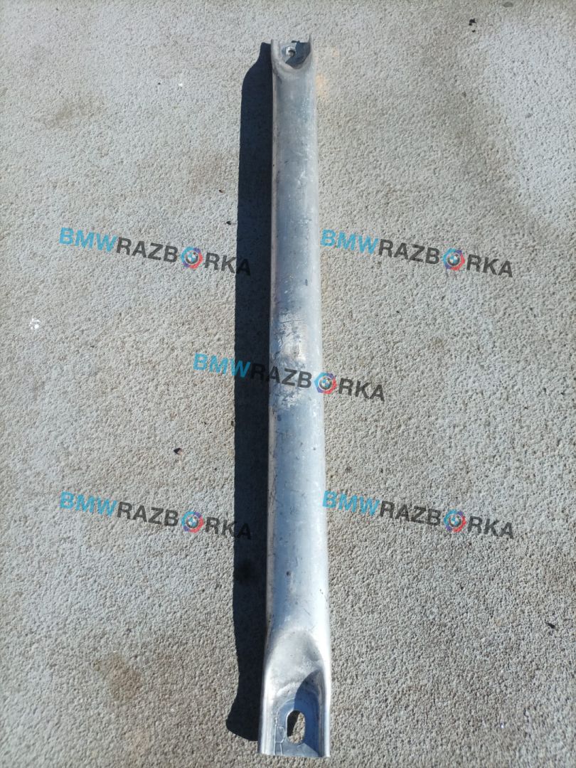 Распорка (растяжка) телевизора BMW X7 G07 2019, 4.0 л., бензин, АКПП, c27, внедорожник 5 дв., полный привод, 51617329746, 7329746 - фото №1