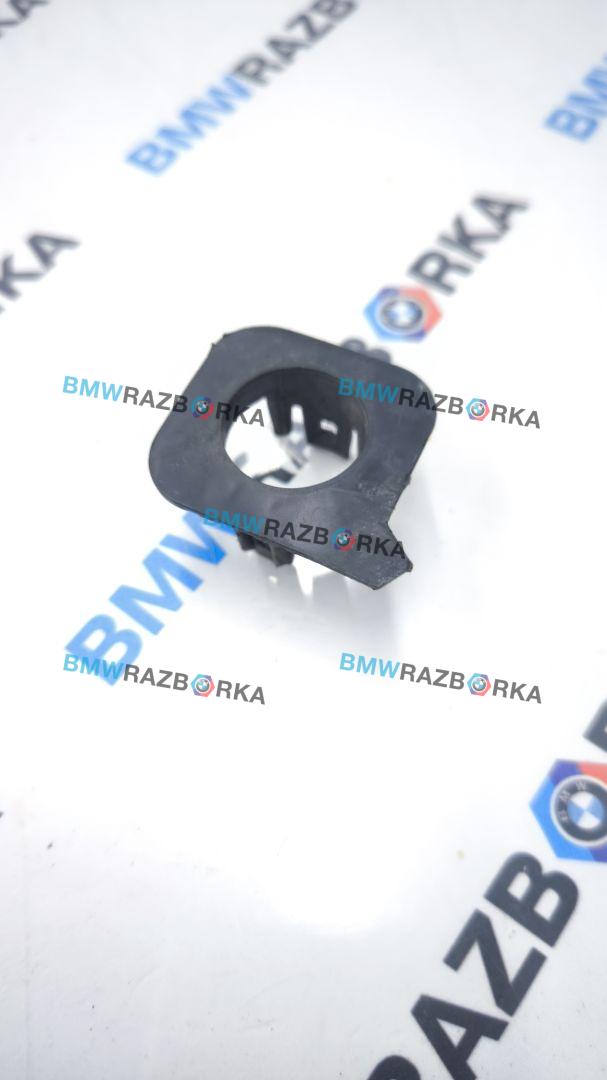 крепление парктроника BMW 8 Gran Coupe G16 2022, 3.0 л., бензин, седан, задний привод, правый руль - фото №1