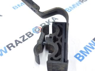 кронштейн (крепление) BMW M5 F90 2019, 4.4 л., S63 B44 B, бензин, АКПП, седан, полный привод, 17228689719, 8689719