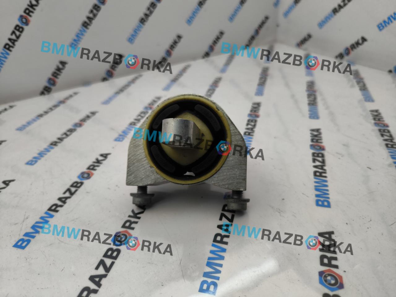 подушка крепления двигателя Porsche Taycan 1 поколение 2022, электро, m7r, седан, полный привод, 9J1399111C - фото №1