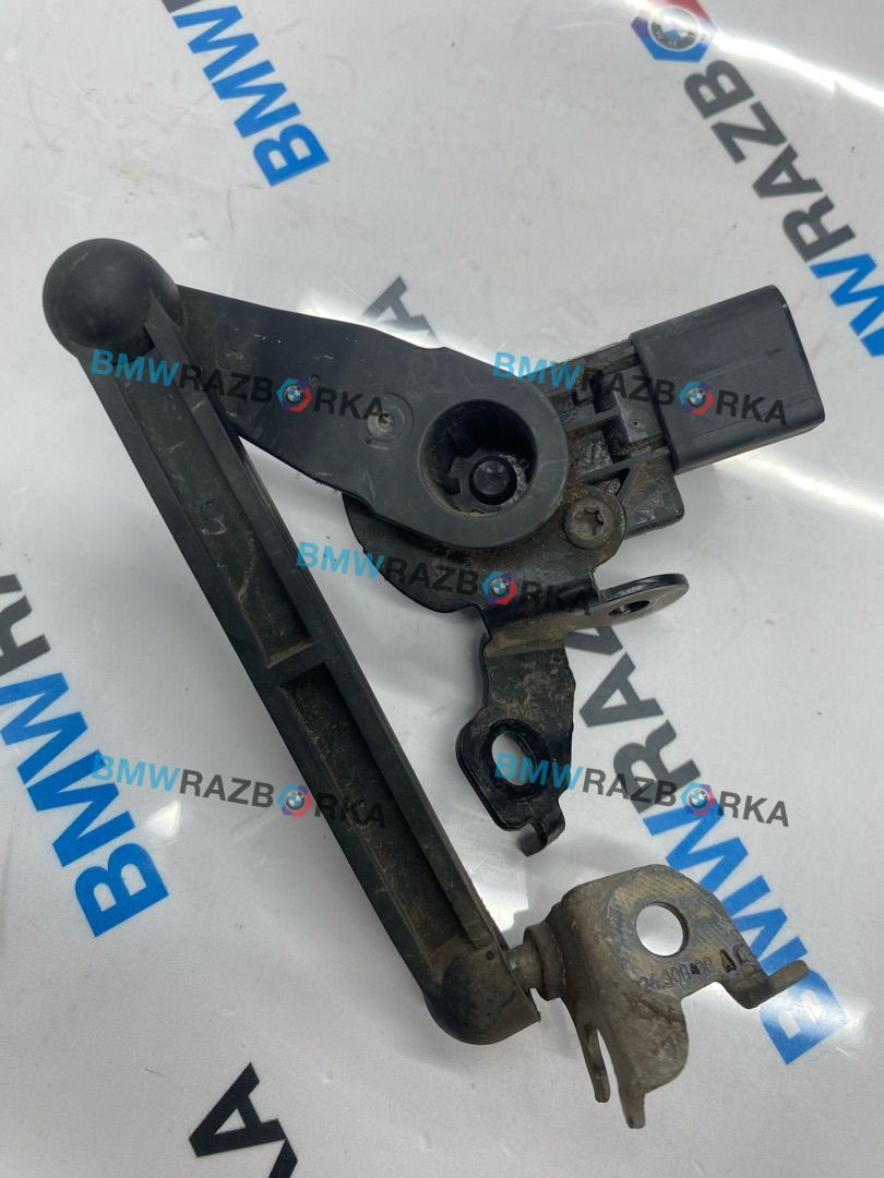 датчик дорожного просвета Porsche Taycan 1 поколение 2022, электро, универсал, полный привод, правый руль, 9J0616572 - фото №1