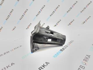 кронштейн форсунки омывателя фары BMW X6 F16 2015, 3.0 л., N57 D30 C, дизель, АКПП, a96, внедорожник 5 дв., полный привод