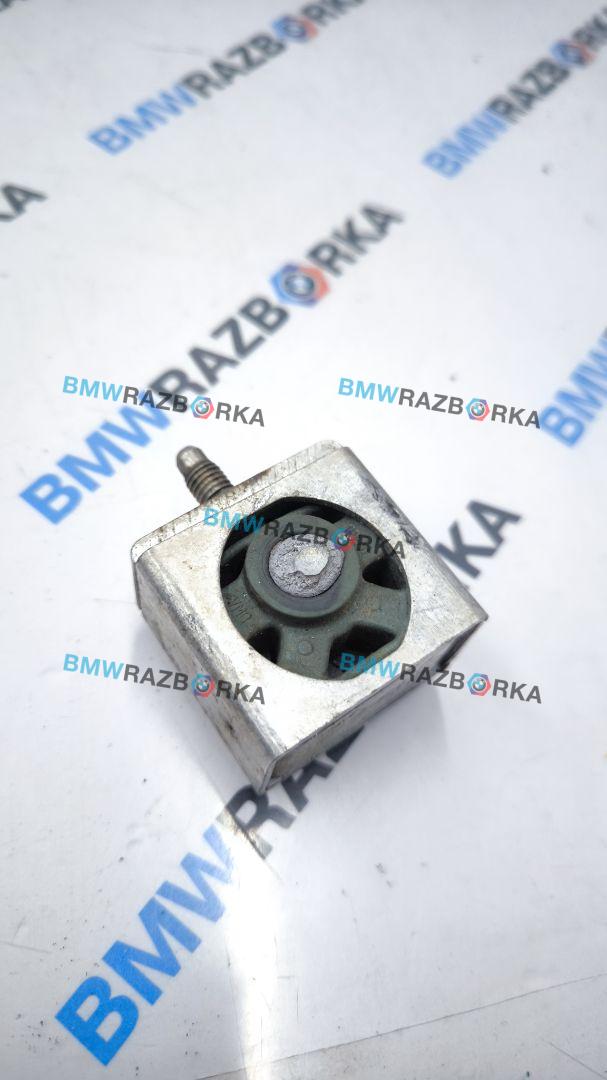 Резинка глушителя BMW 8 Gran Coupe G16 2022, 3.0 л., бензин, седан, задний привод, правый руль, 8632096 - фото №1