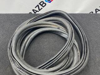 уплотнитель BMW 7 серия G11/G12 G11 2017, 4.0 л., дизель, x03 rubin-metallic black, седан, полный привод, 7357103