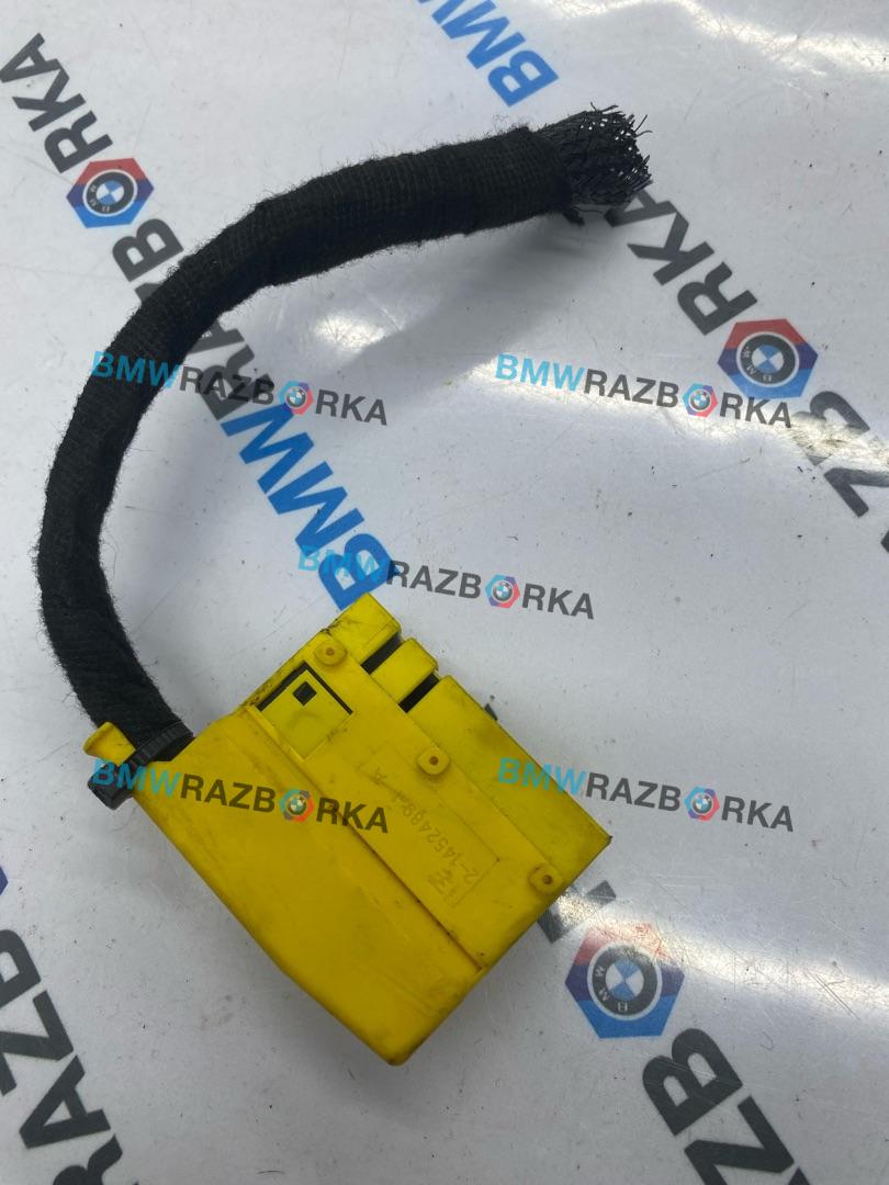 разъем (фишка) проводки Porsche Taycan 1 поколение 2022, электро, седан, полный привод, 2-1452489-1 - фото №1