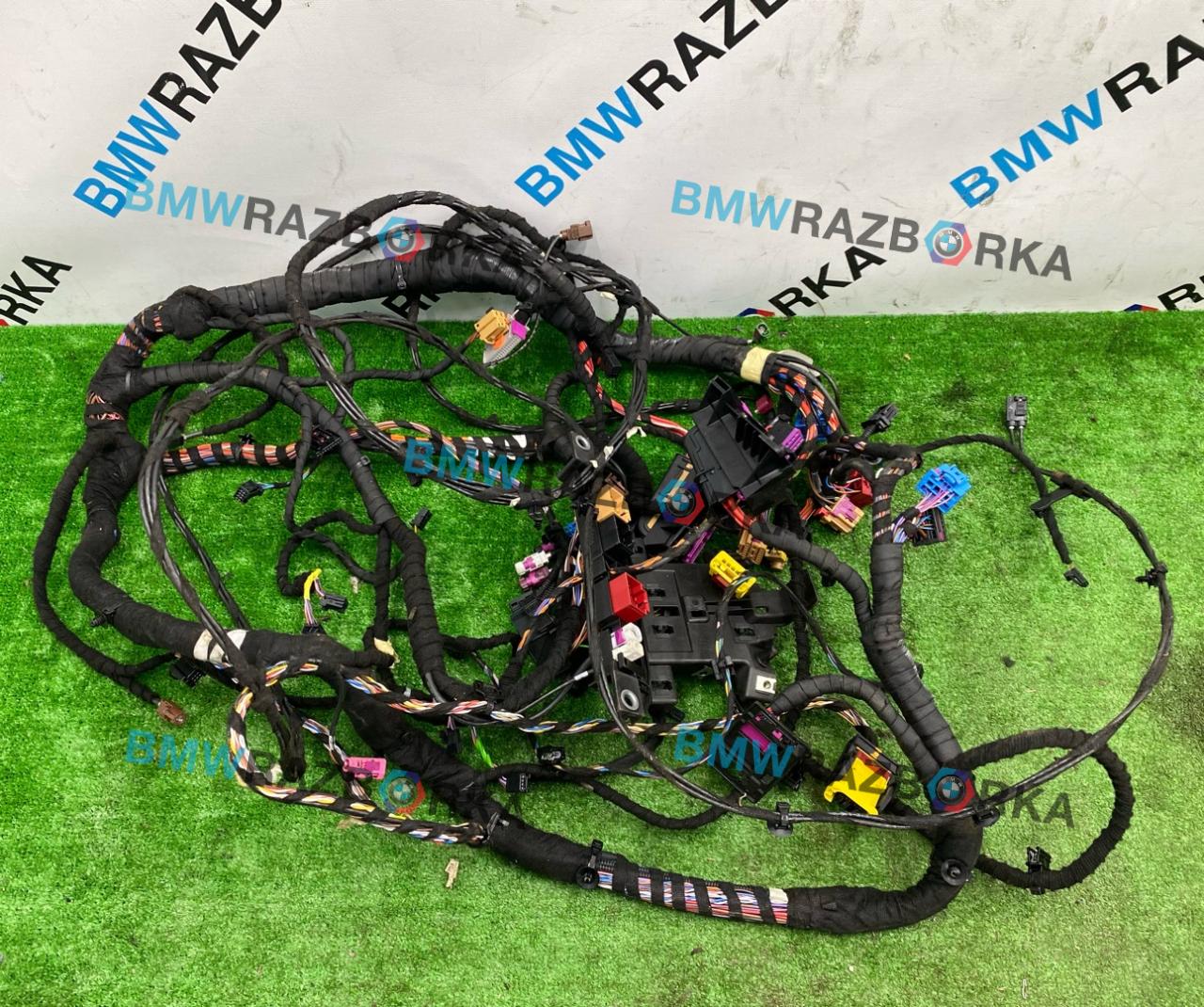 проводка Porsche Taycan 1 поколение 2022, электро, седан, полный привод - фото №1