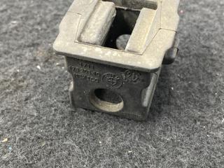 кронштейн радиатора BMW X4 M F98 2020, 8642777