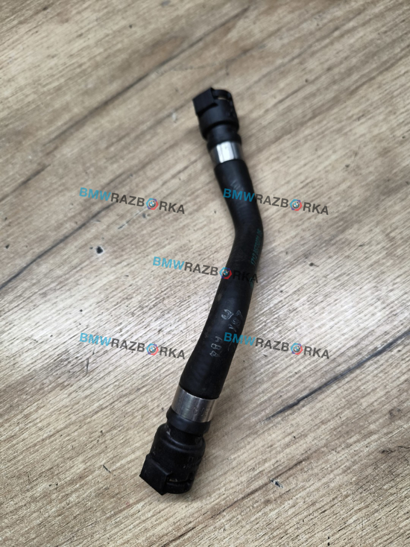 патрубок расширительного бачка BMW 5 серия G30/G31 G30 2017, 3.0 л., B57 D30 A, дизель, АКПП, a300, седан, полный привод, 17128573221, 8573221 - фото №1