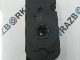 Моторчик жалюзи нижний BMW X5 G05 [рестайлинг] G05 2025, 3.0 л., B57 D30 B, дизель, АКПП, c35, внедорожник 5 дв., полный привод, 9881645