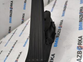 педаль BMW 5 серия G30/G31 G30 2017, 2.0 л., B47 D20 B, дизель, задний привод, правый руль, 35426859999, 6859999