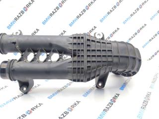 патрубок интеркулера BMW M2 G87 2024, S58B30A, АКПП, купе, задний привод, 13718054842, 8054842