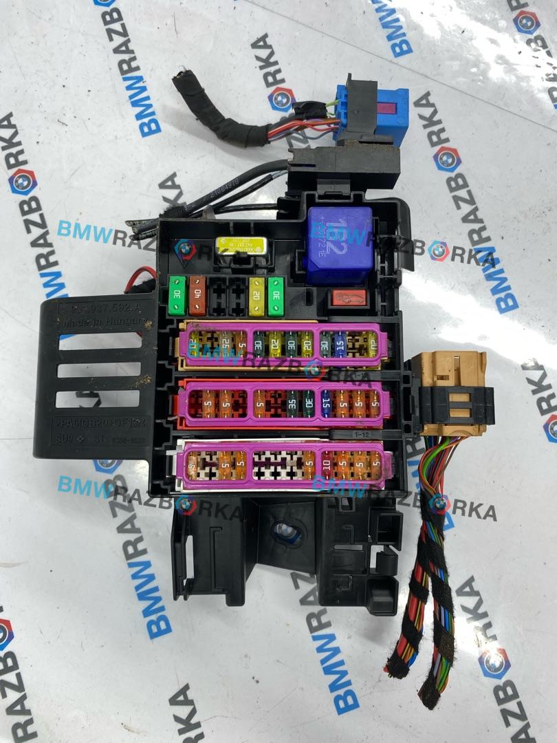 блок предохранителей Porsche Taycan 1 поколение 2022, электро, седан, полный привод, 9J1937592A - фото №1