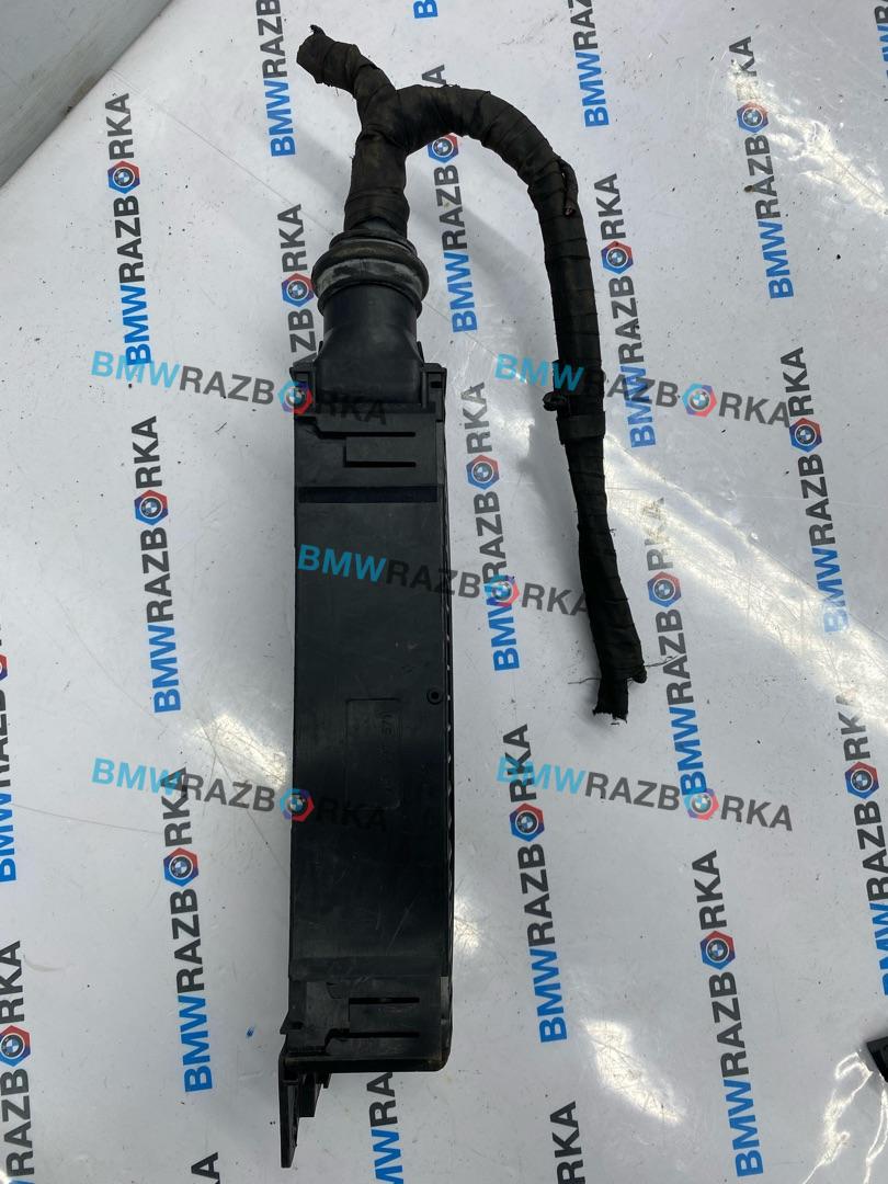 блок предохранителей Porsche Taycan 1 поколение 2022, электро, седан, полный привод, 9J1937571 - фото №1