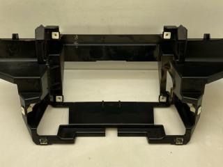 крепление магнитолы Mercedes-Benz Sprinter W907/W910 W907 2020, 2.2 л., OM651 DE22LA, дизель, 6МКПП, 9147, микроавтобус, задний привод, правый руль, A9108270600, 9108270600