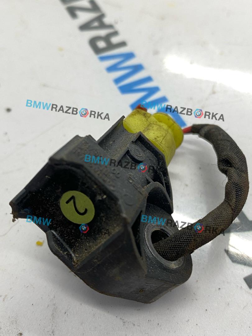 датчик удара Porsche Taycan 1 поколение 2022, электро, седан, полный привод, 4N0959651D - фото №1