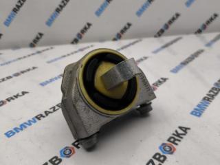 подушка крепления двигателя Porsche Taycan 1 поколение 2022, электро, m7r, седан, полный привод, 9J1399111D