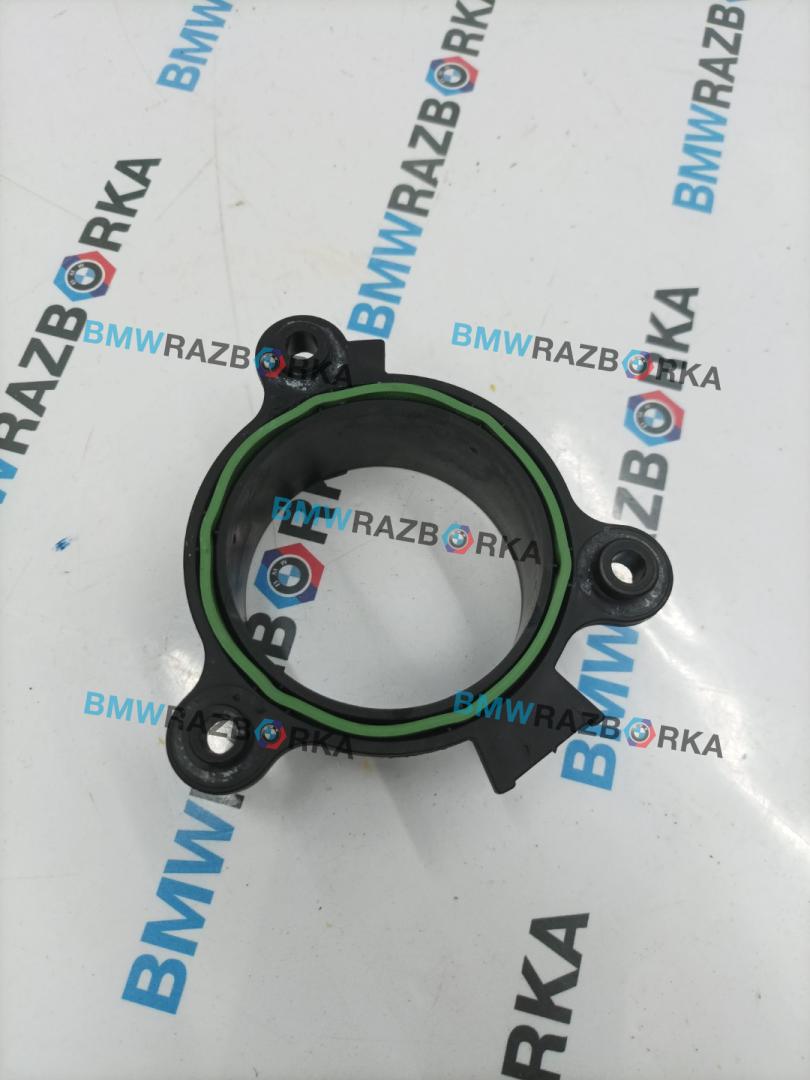 патрубок интеркулера BMW M5 F90 2019, 4.4 л., S63 B44 B, бензин, АКПП, c28, седан, полный привод, 7852405, 13547852405 - фото №1