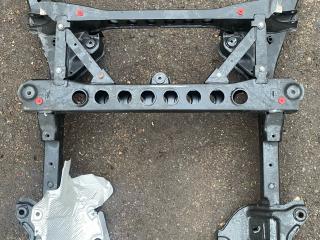 балка подвески передняя (подрамник) Mercedes-Benz V-Класс W447 [рестайлинг] W447 2024, 2.0 л., OM 654.920, дизель, АКПП, черный обсидиан металлик mb 9197, микроавтобус, задний привод, A4476201402