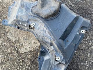 защита днища BMW M5 F90 2019, 4.4 л., S63 B44 B, бензин, АКПП, седан, полный привод, 8070397