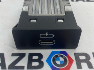 разъем AUX / USB BMW 8 серия G14/G15 [рестайлинг] G16 2023, 3.0 л., бензин, 475, седан, задний привод, 84105A84161, 5A84161