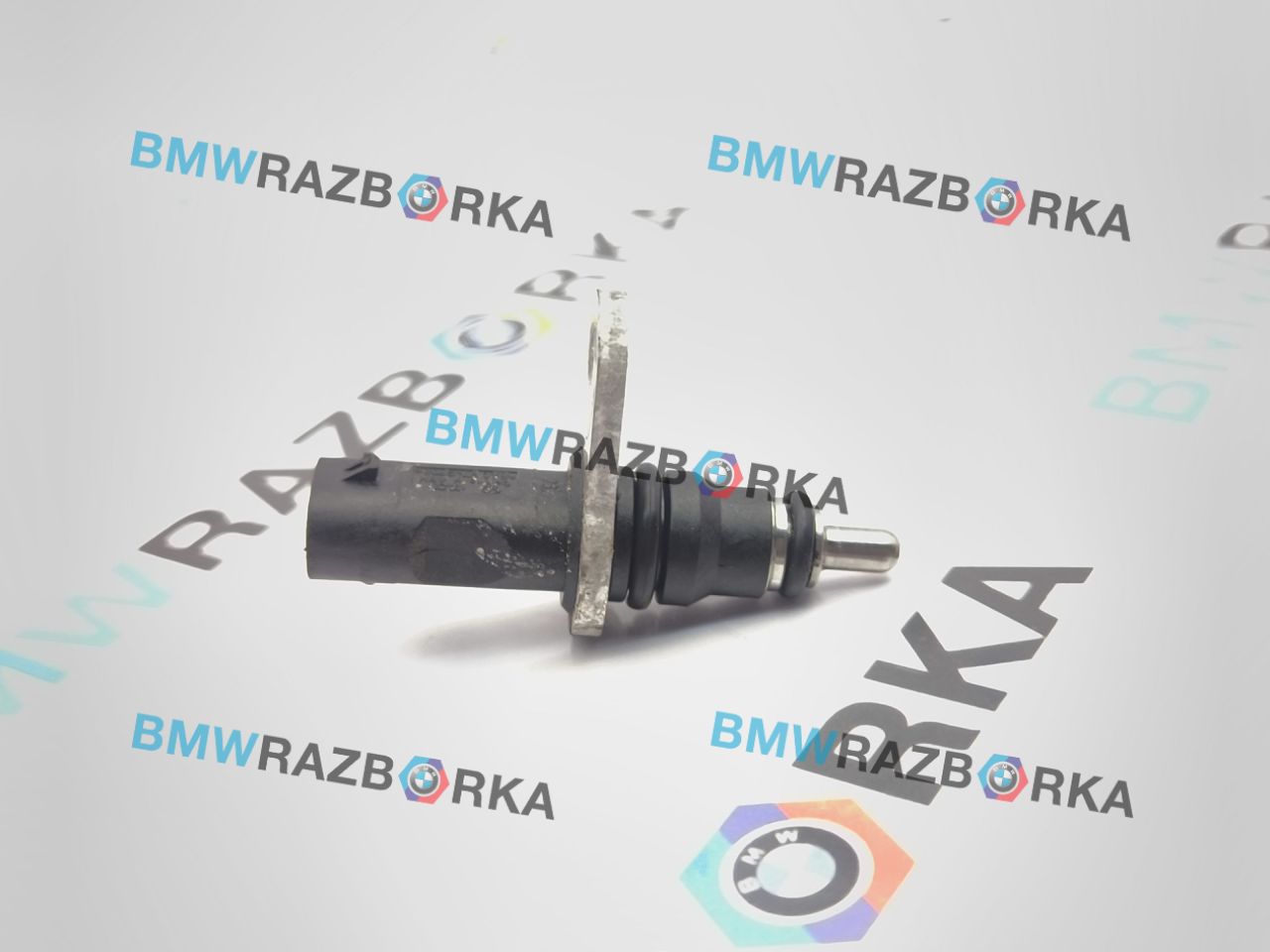 датчик температуры охлаждающей жидкости Porsche Taycan 1 поколение 2022, электро, универсал, полный привод, правый руль, 079919523B - фото №1