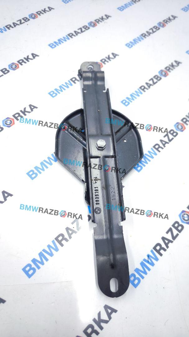 крепление аккумулятора BMW 8 Gran Coupe G16 2022, 3.0 л., бензин, седан, задний привод, правый руль, 9835101 - фото №1