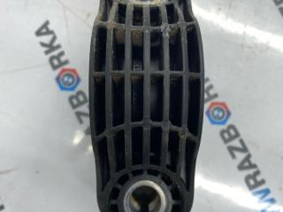 крепление стабилизатора / втулки стабилизатора BMW 8 Gran Coupe G16 2022, 3.0 л., бензин, седан, задний привод, правый руль, 6861471, 31356861471, 31356861472, 6861472