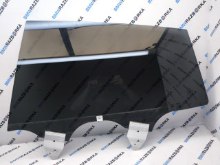 стекло двери задней левой Porsche Taycan 1 поколение 2022, электро, универсал, полный привод, правый руль, 9J0845025A