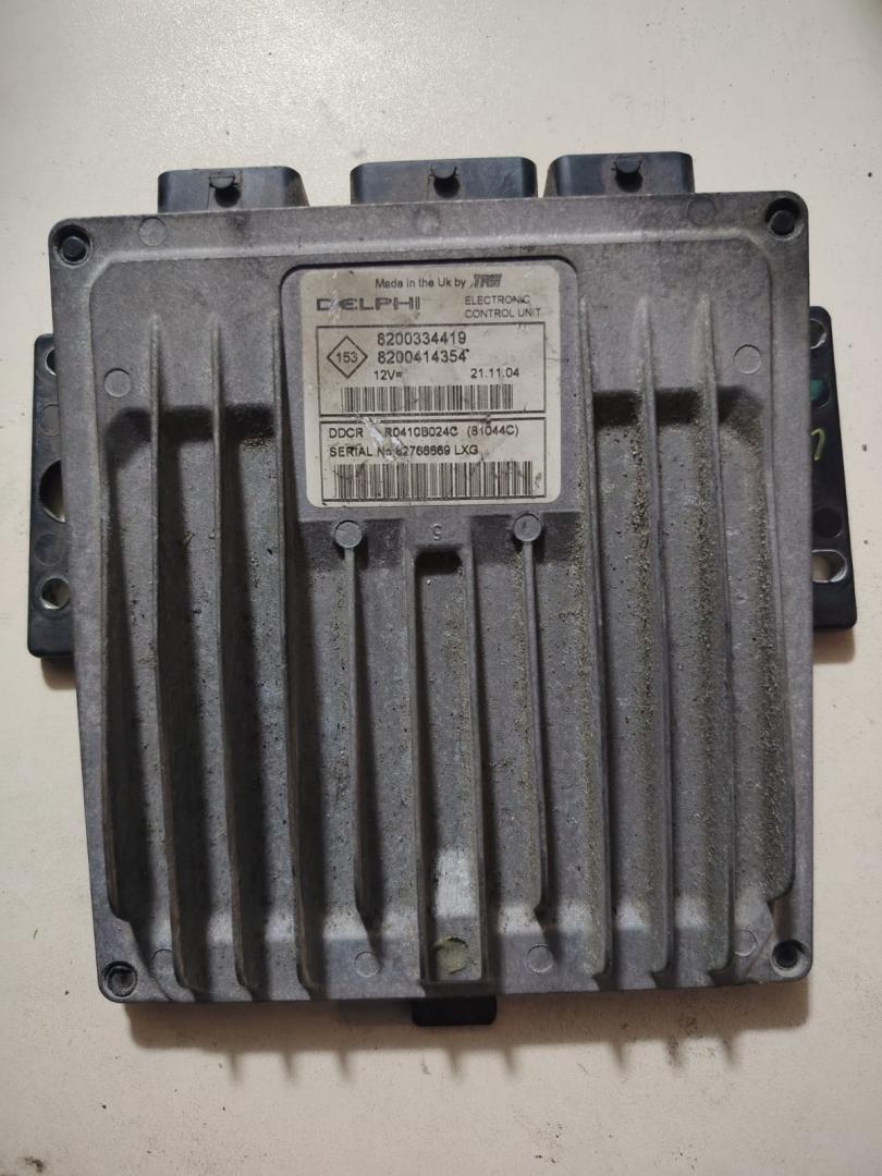 блок управления двигателем Renault Megane 2 поколение (2002 - 2006), 1.5 л., дизель, 8200414354, R0410B024C, 8200334419 - фото №1