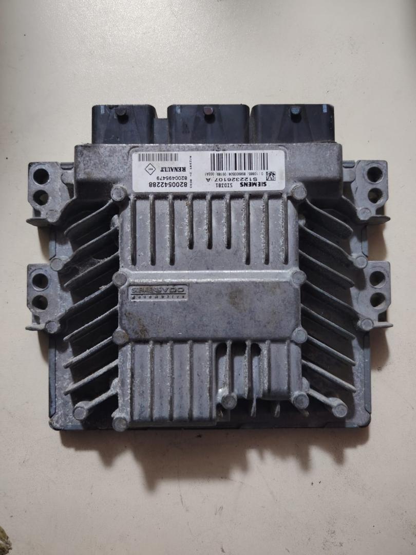 блок управления двигателем Renault Megane 2 поколение (2002 - 2006), 1.5 л., дизель, SID381, S122326107A, 8200495479, 8200542288 - фото №1