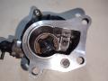 насос вакуумный Renault Megane 1 поколение (1995 - 1999), 1.9 л., дизель, 146505272R, 8200123491, 8200451323, 8200451223, 8200354368, 8200322916, 8201005306, 8200577807, 8200521381, 8200720558 - фото №2