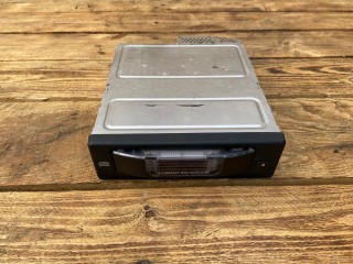 CD-чейнджер BMW 5 серия E60/E61 [рестайлинг] E60 2009, 2.0 л., N47 D20 A, дизель, МКПП, седан, 65129131850, 9131850