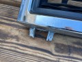 решетка радиатора Land Rover Range Rover 3 поколение L322 2004, 4.4 л., M62 B44, бензин, АКПП, внедорожник 5 дв. - фото №3
